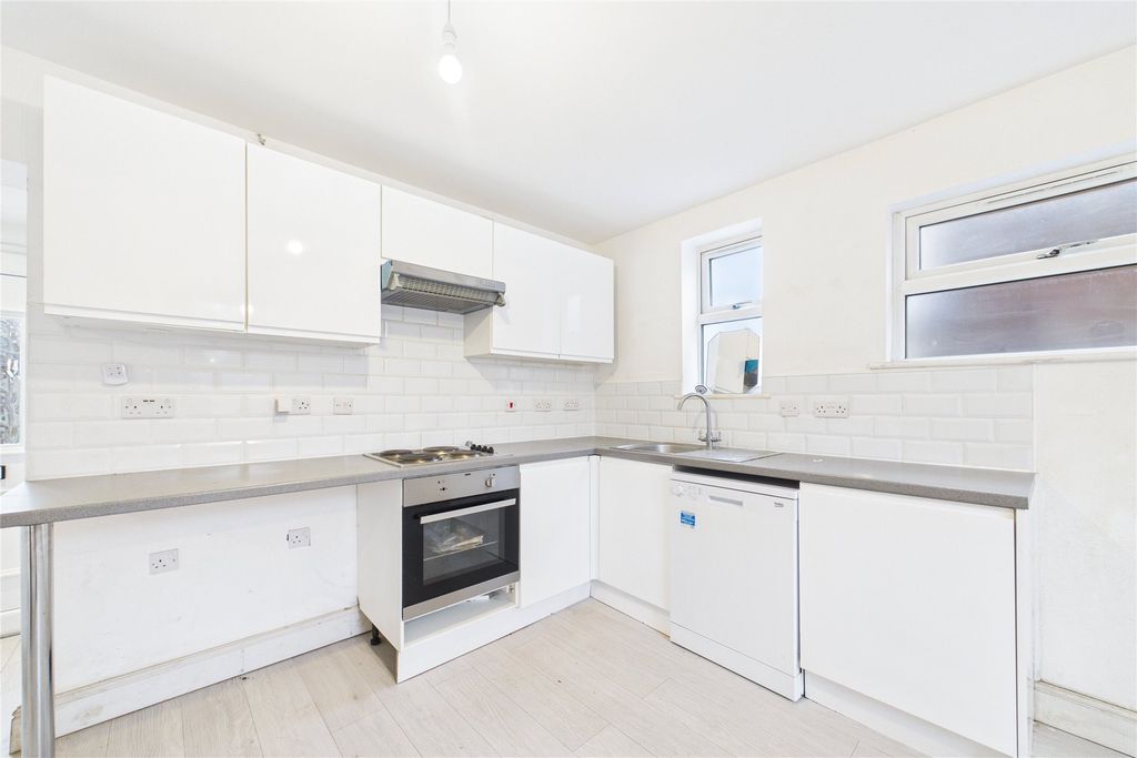 Property photo 1 of 6 Picture No. 05