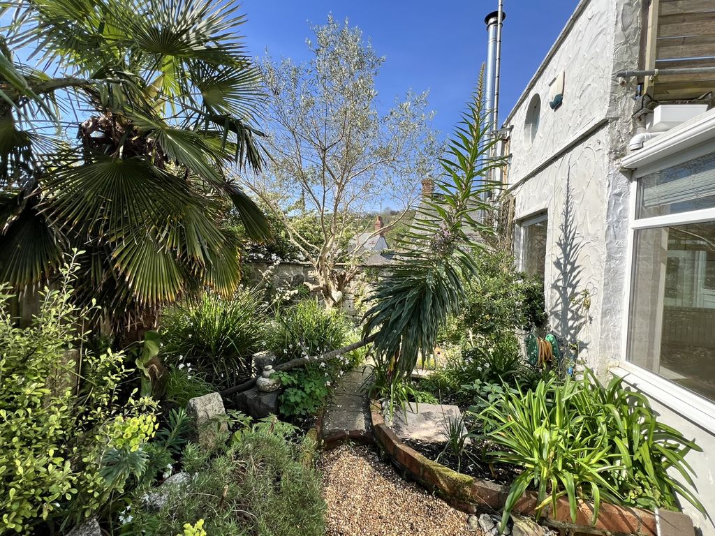 Property photo 3 of 15 Gallery