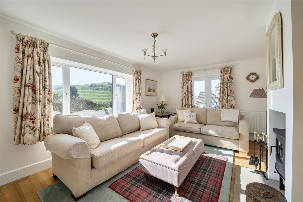 3 bed detached house for salePurbeck Close, Uploders, Bridport DT6 photo 5