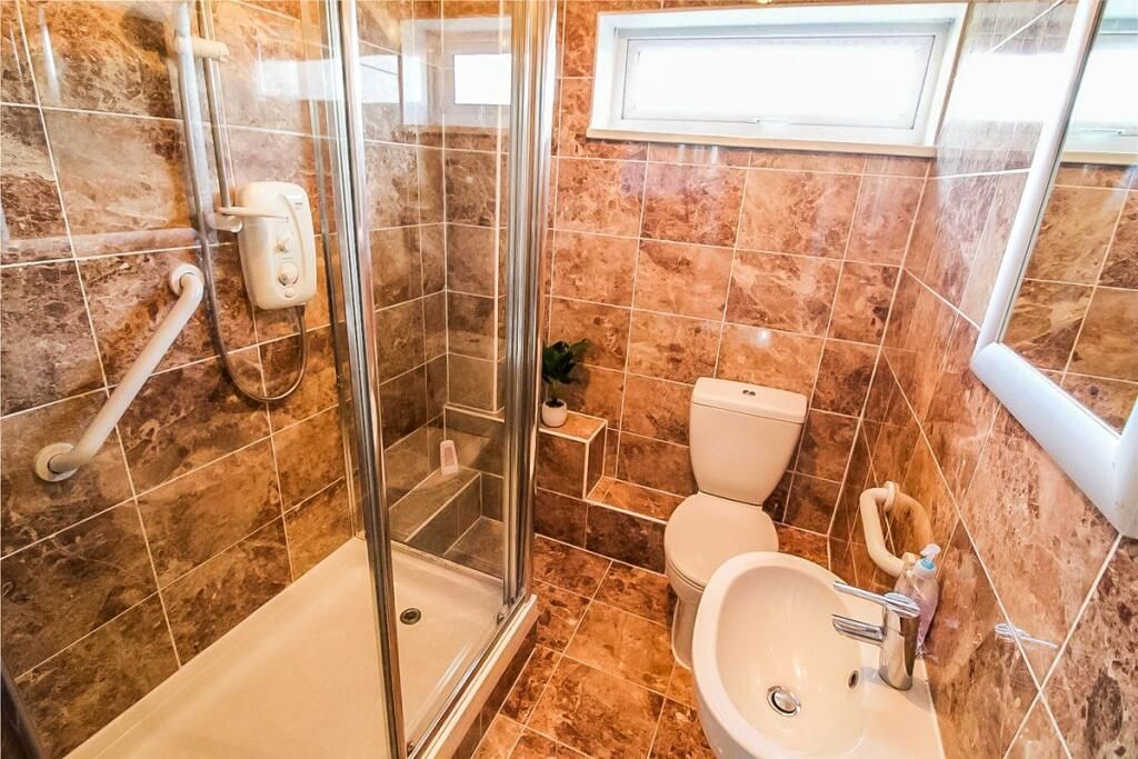 Property photo 3 of 3