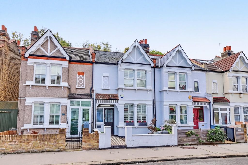 Property photo 2 of 15 Ext 66 Cambridge Road, London, Se20 7XL 16 New Ext
