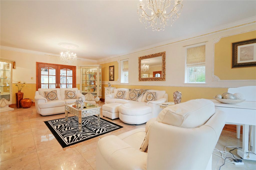 Property photo 3 of 58 Picture No. 52