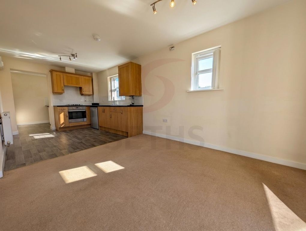 Property photo 2 of 12 Lounge