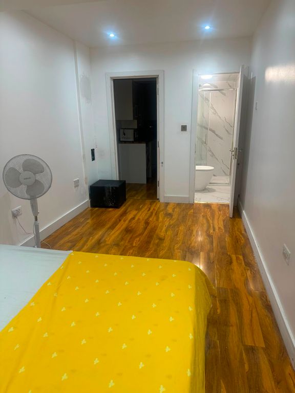 Property photo 1 of 4