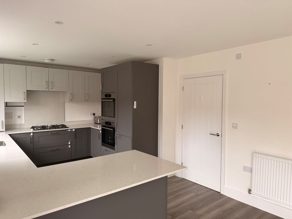 Property photo 3 of 24