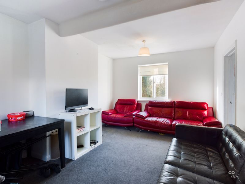 Property photo 1 of 11 Photo 11