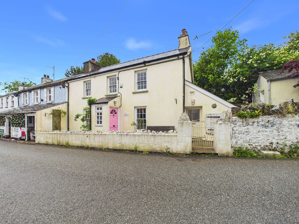 Property photo 1 of 18