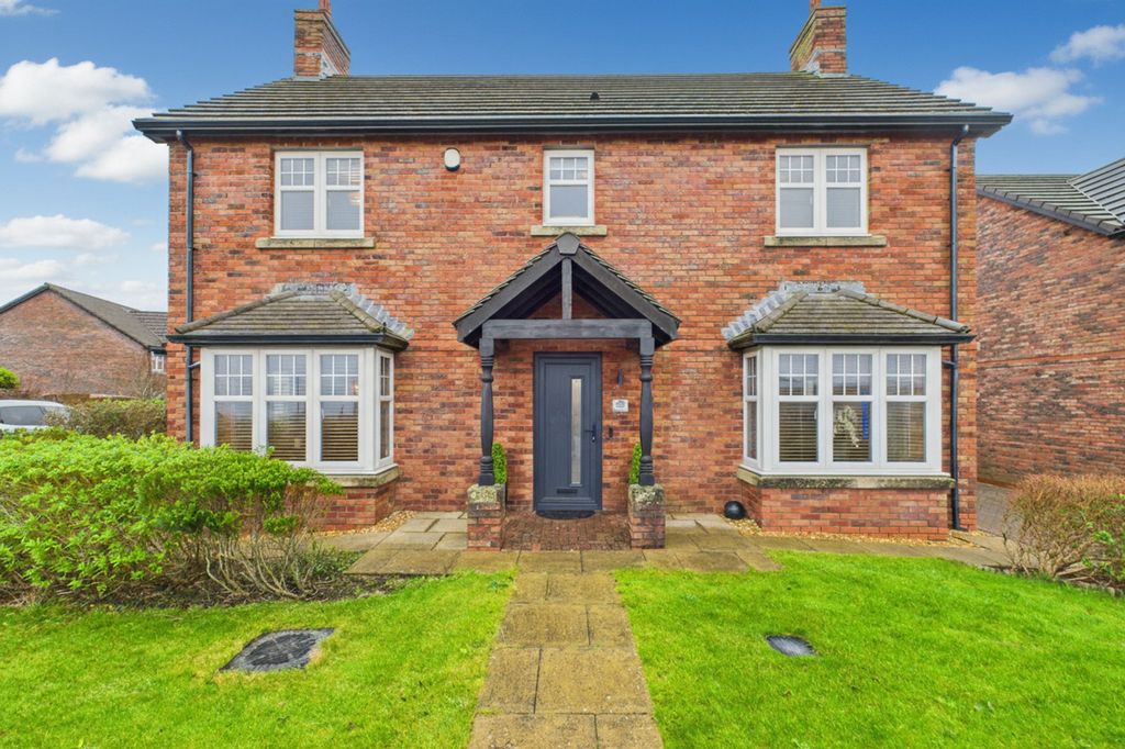 Property photo 1 of 32