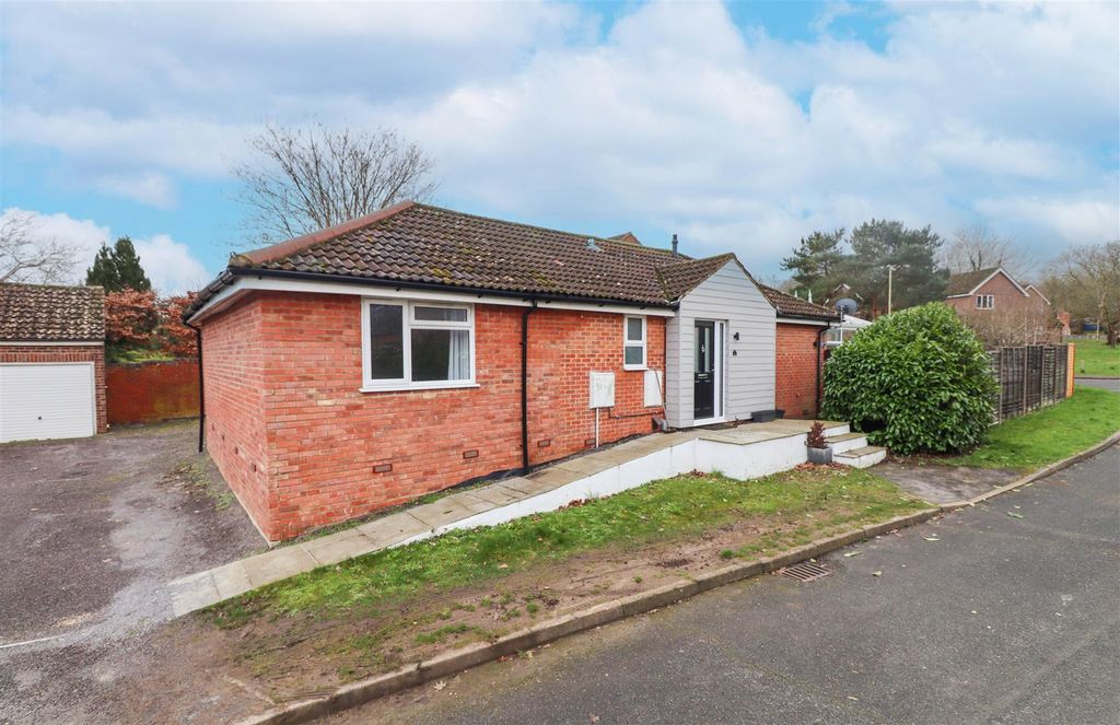 Property photo 1 of 17 Front