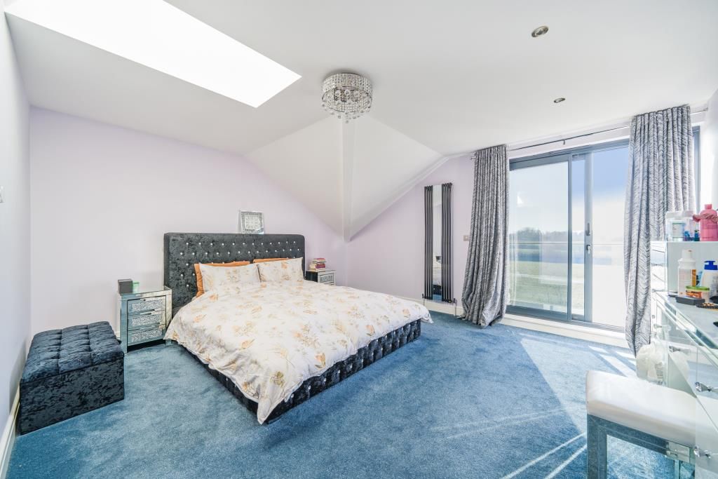 Property photo 3 of 20 Bedroom