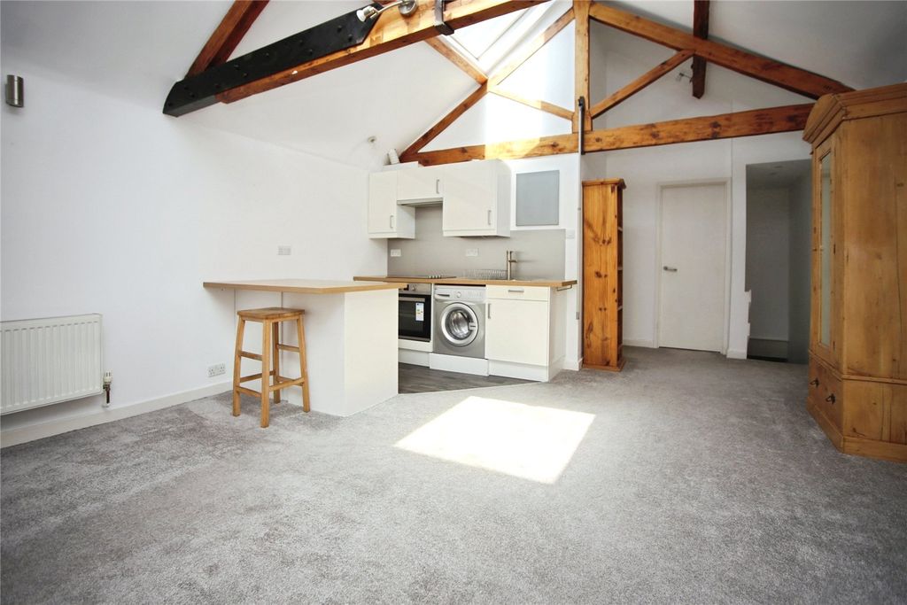 Property photo 1 of 7 Picture No. 19