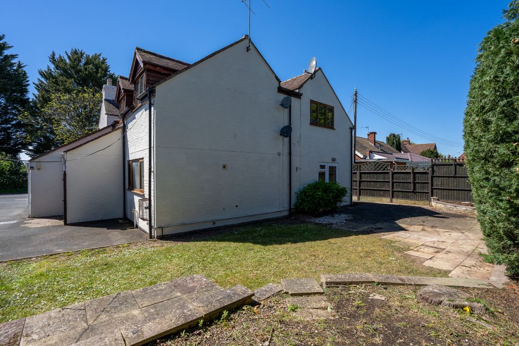 Property photo 3 of 8