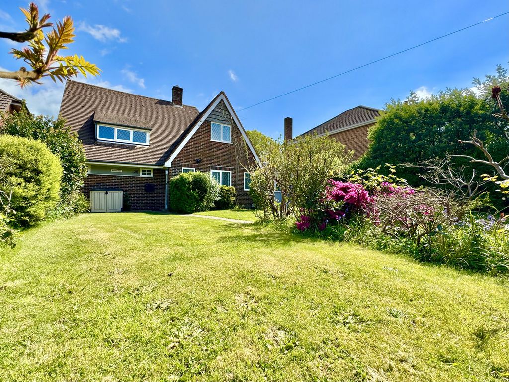 Property photo 2 of 29