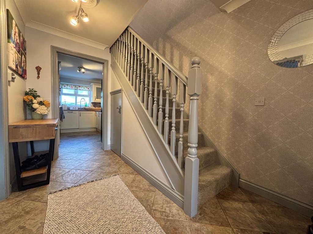 Property photo 2 of 30 Img-20251202-Wa0059.Jpg