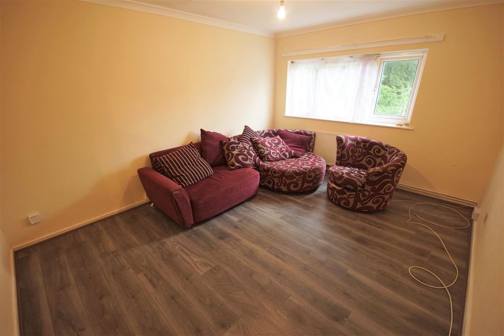 Property photo 2 of 9 Dsc00109-(2).Jpg