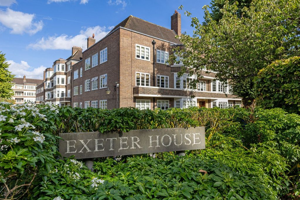 Property photo 1 of 17 Exeter House