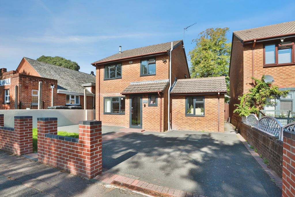 Property photo 1 of 19 Pbox-Img.Jpg