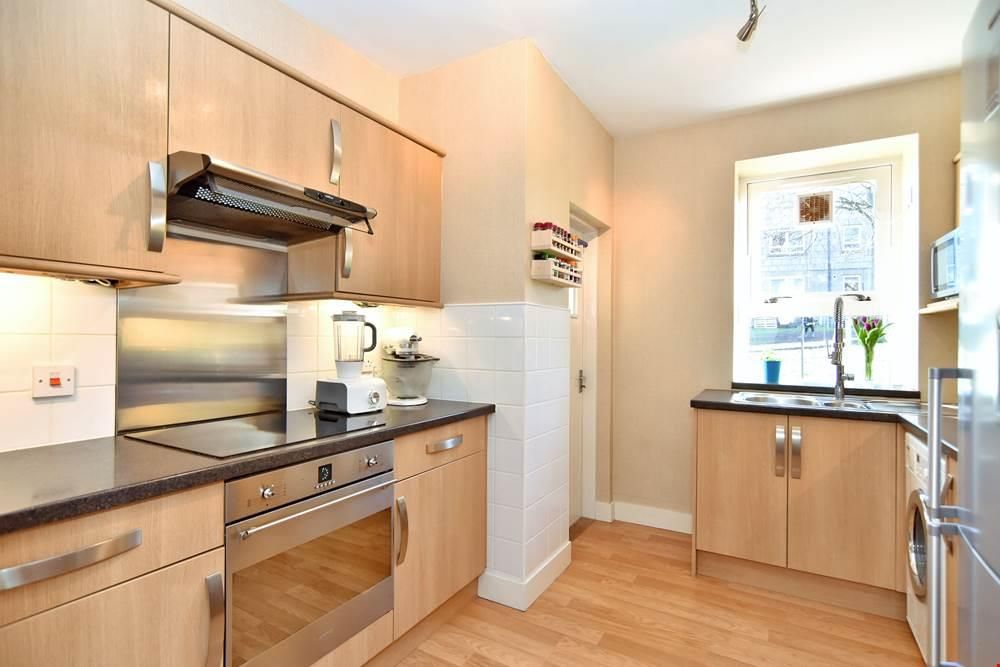 Property photo 2 of 9 1863770