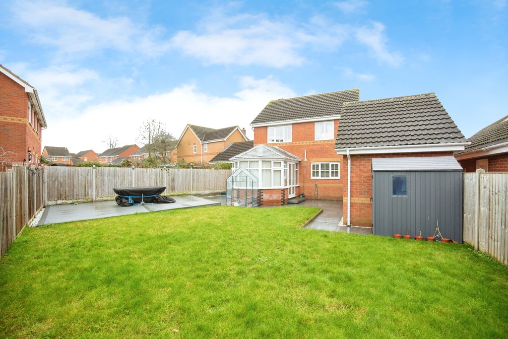 Property photo 2 of 21 E2E085B0-Mw-9834