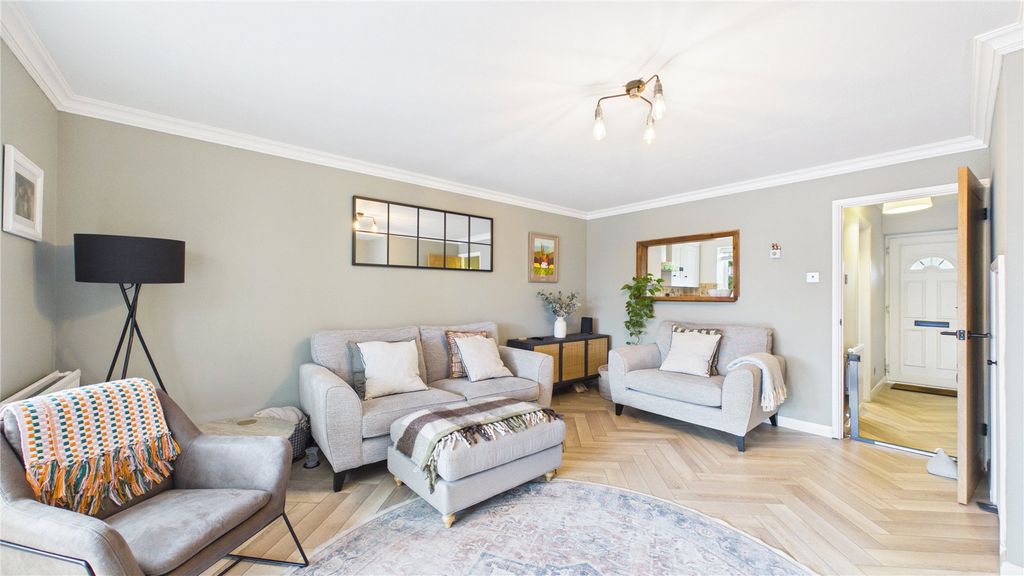 Additional image 5 of 3 bed terraced house for saleLightwater, Surrey GU18