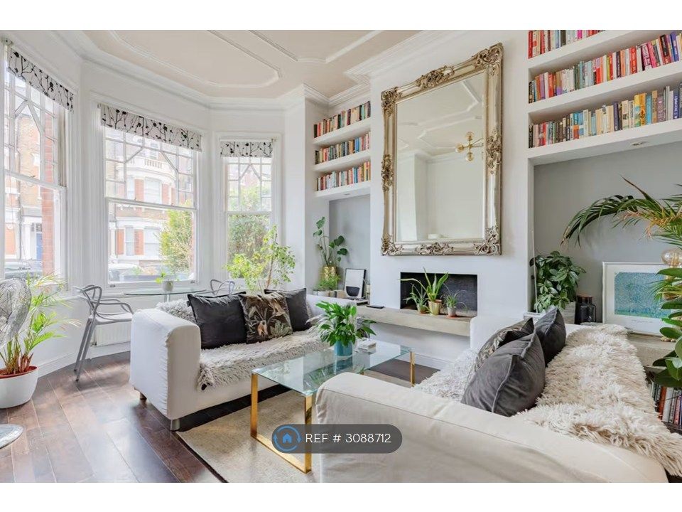 Property photo 2 of 13 Living Room With Bay Window