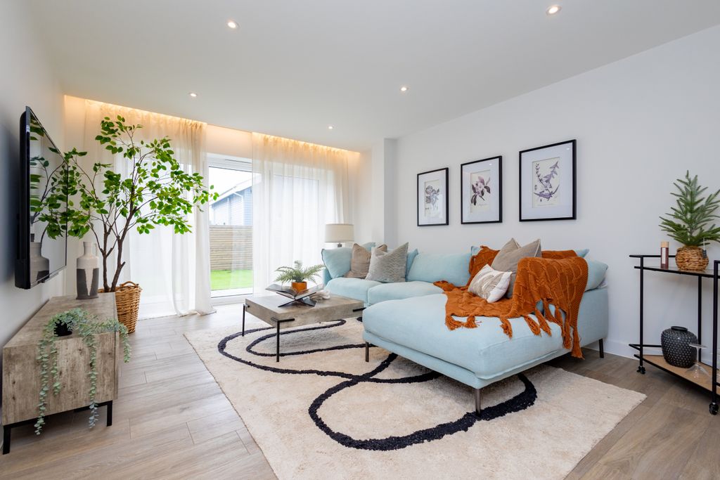 Additional image 18 of 4 bed detached house to rent302 Sandbanks Road, Lilliput, Poole BH14