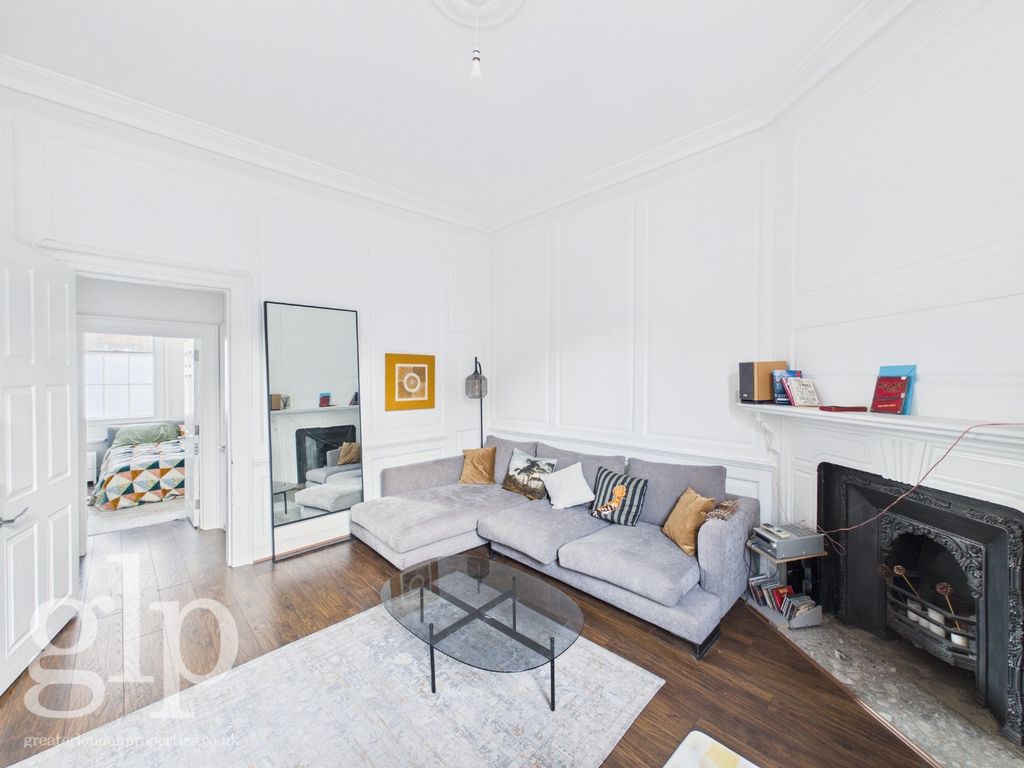 Property photo 1 of 16 4939690