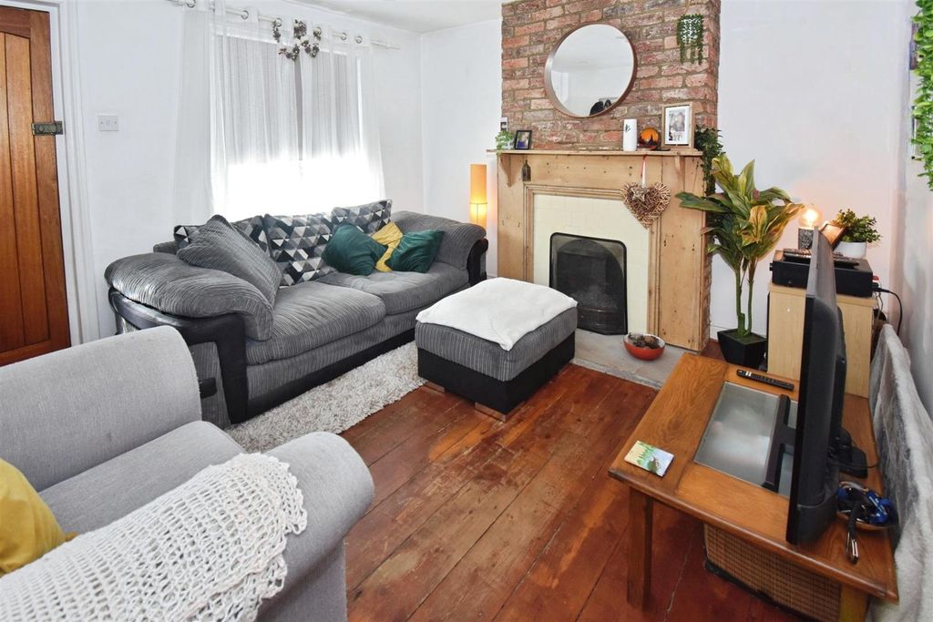 Property photo 2 of 12 User_Edited_Photo-1B7cd977_User-Edited-15596E3A-57