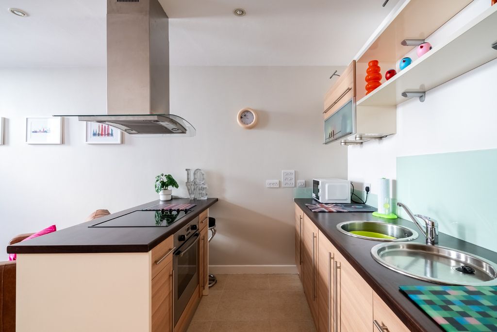 Property photo 3 of 18 4262504