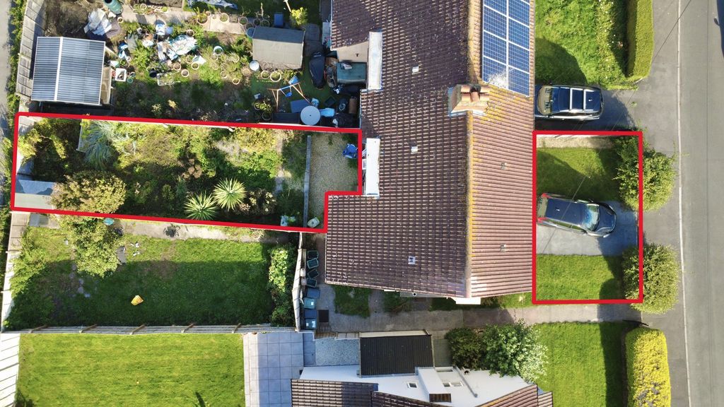 Property photo 2 of 12 Gardens &amp; Parking
