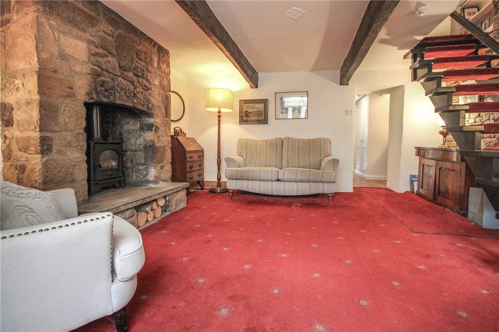 Property photo 3 of 13 Living Room