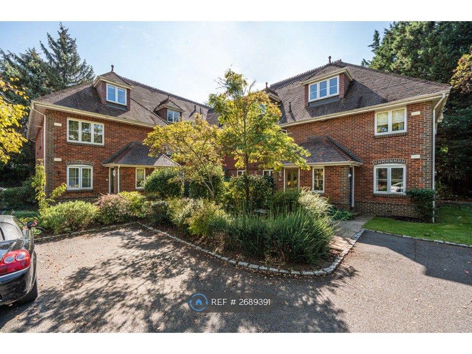 Property photo 2 of 11 Entrance