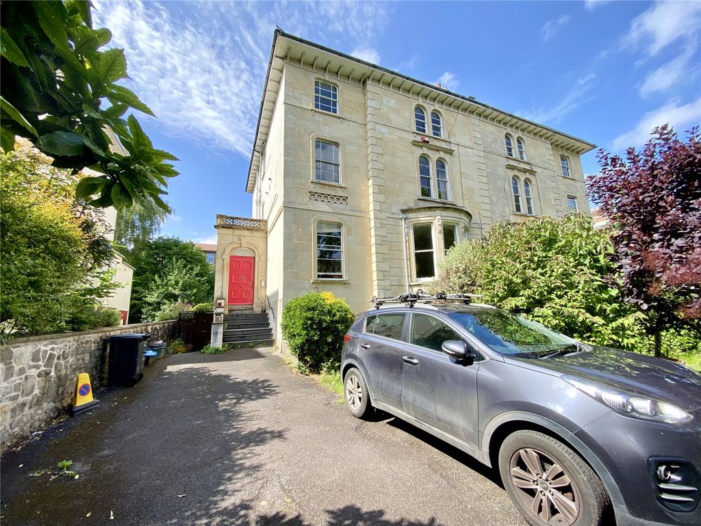 Property photo 1 of 19 Picture No. 29