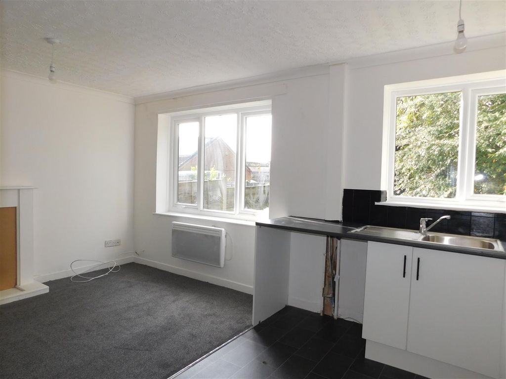 Property photo 2 of 10 Dscn7532.Jpg