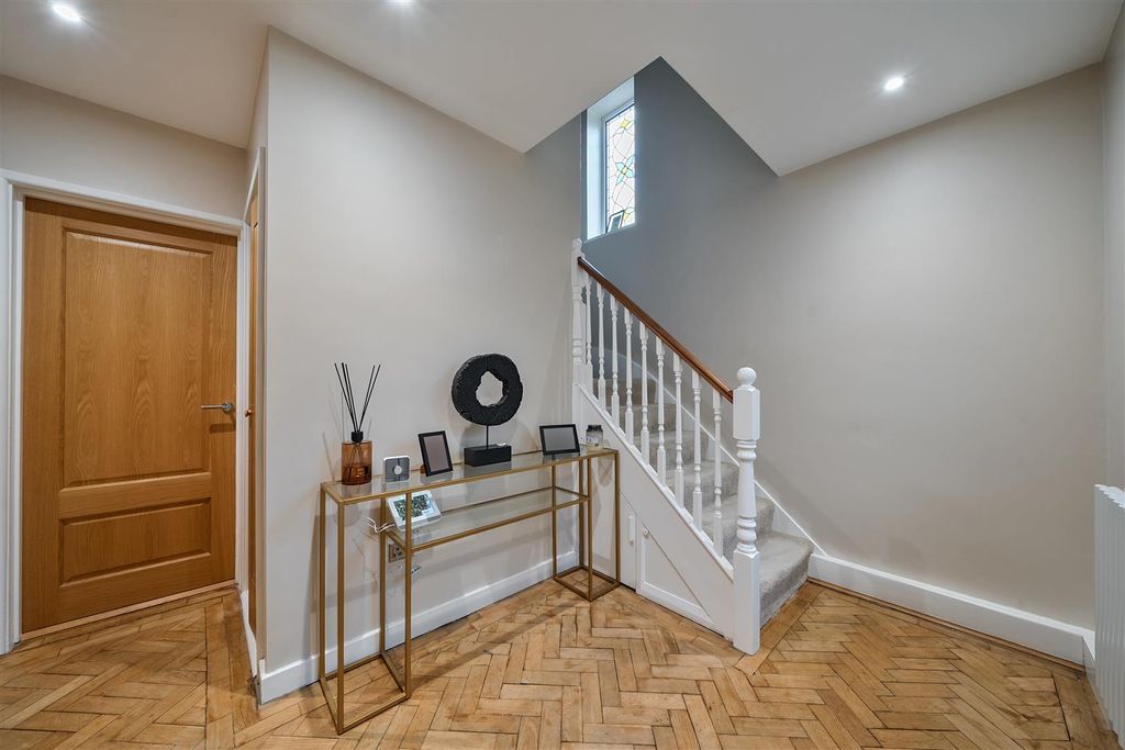 Additional image 6 of 6 bed detached house for saleOutwood Lane, Chipstead, Coulsdon CR5