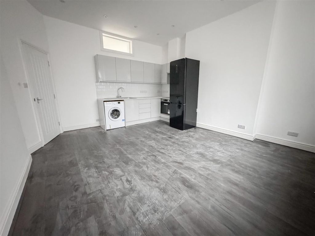 Property photo 2 of 15 5-Img_4510.Jpg