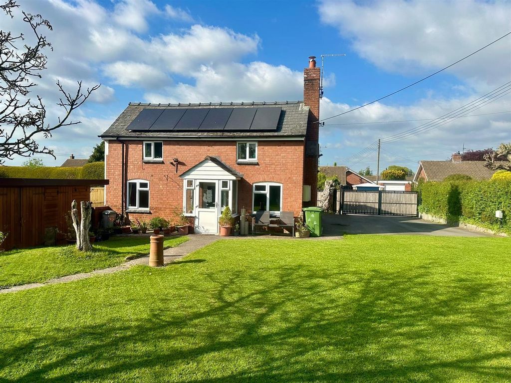 Property photo 1 of 18