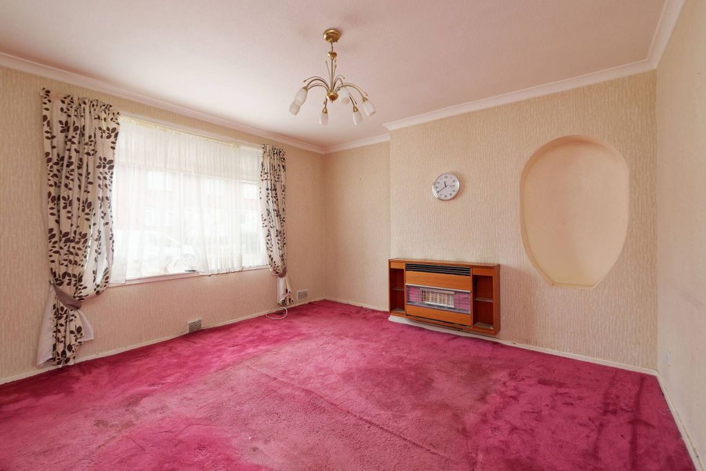 Property photo 2 of 20