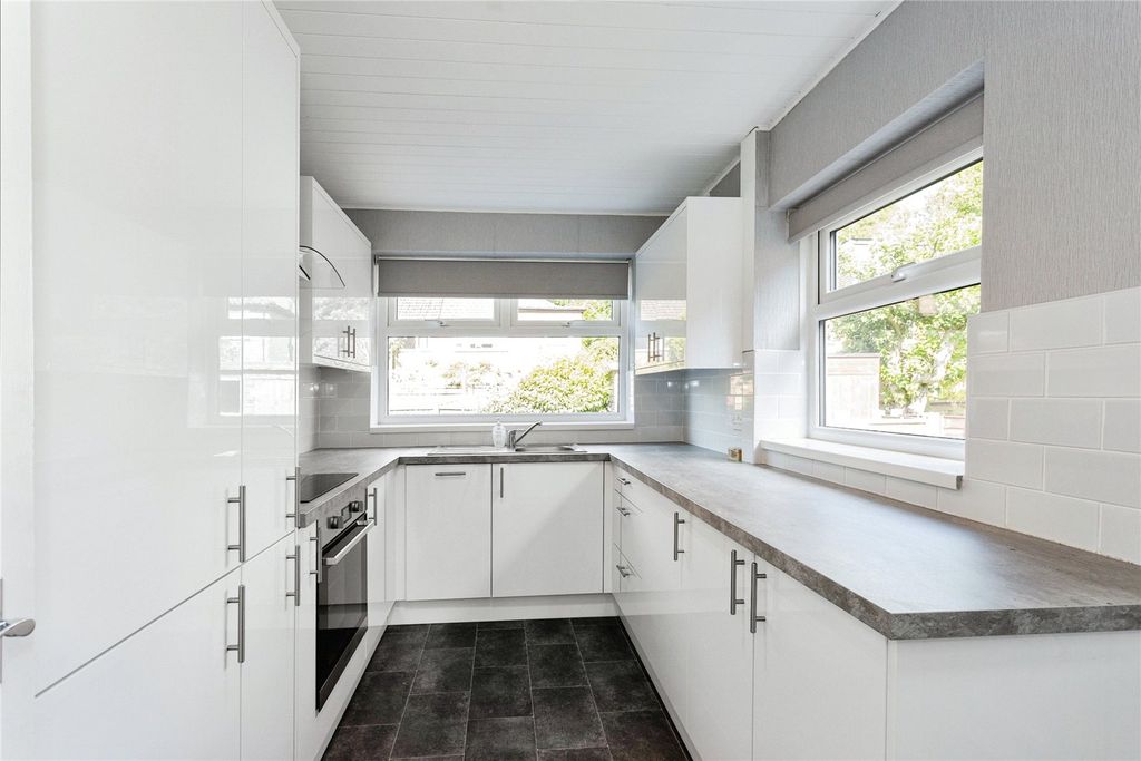 Property photo 3 of 8 Picture No. 06