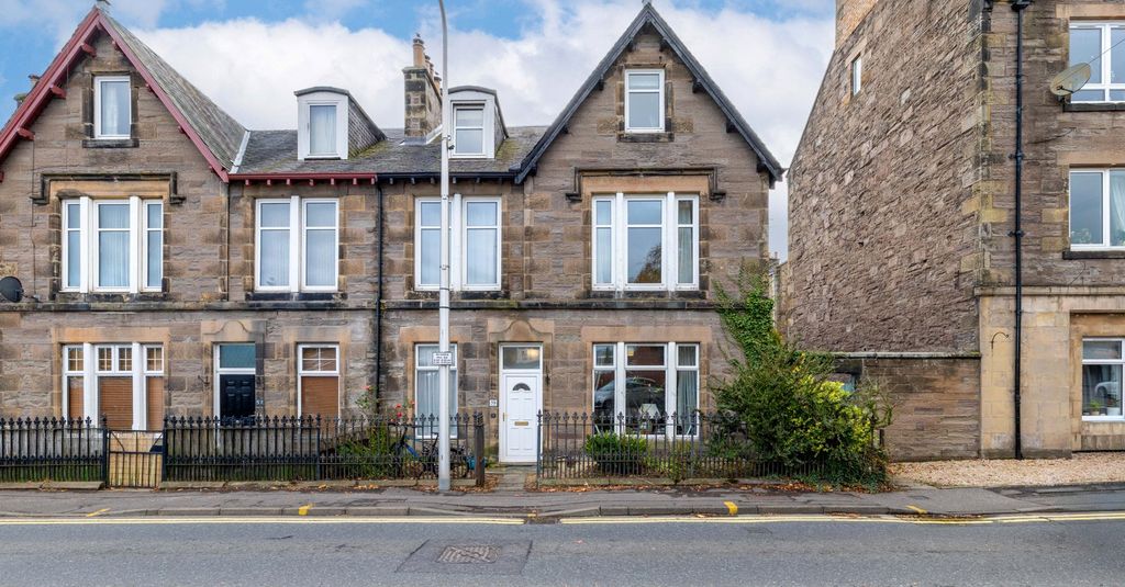 Property photo 1 of 17 Picture No. 01