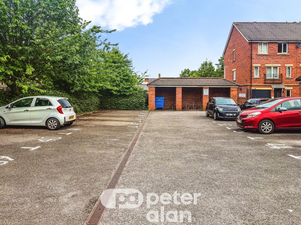 Property photo 2 of 12