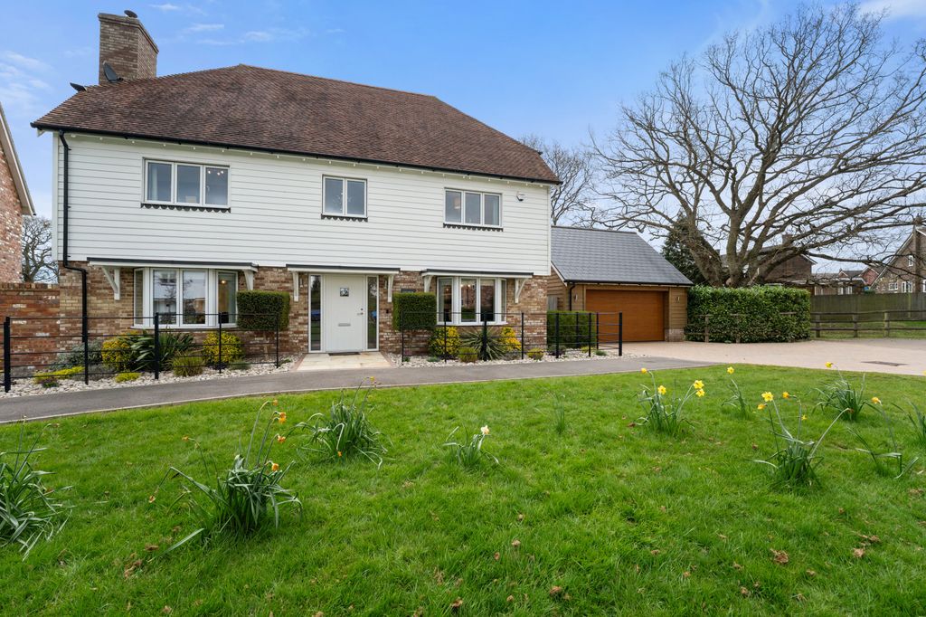 Property photo 1 of 30