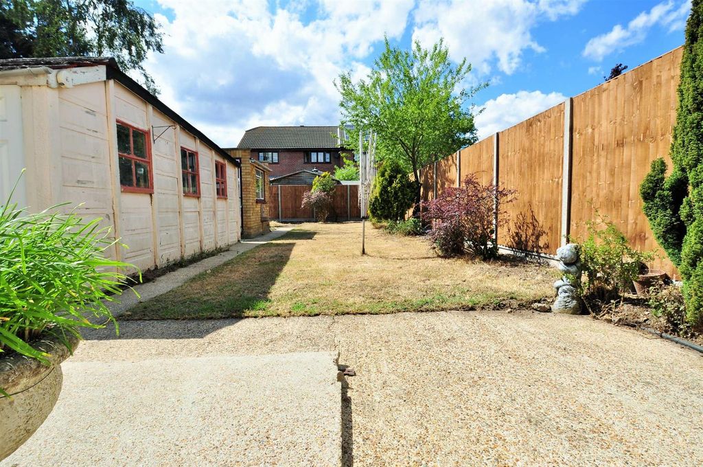Property photo 2 of 10