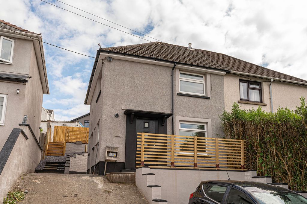 Property photo 1 of 34