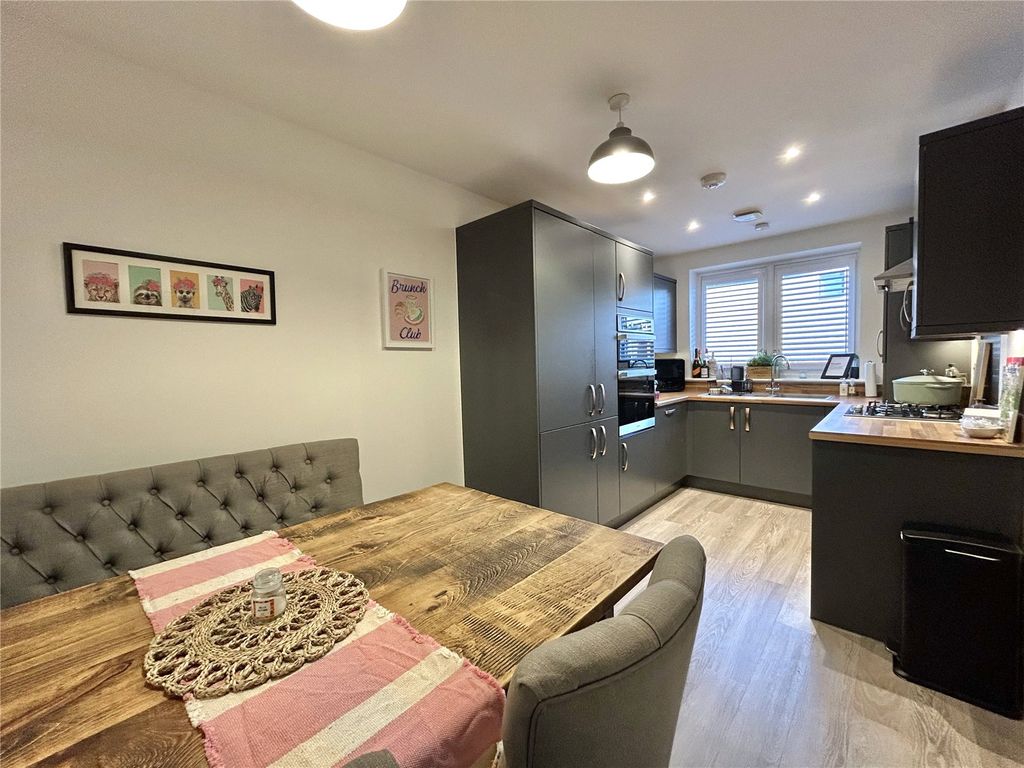 Property photo 2 of 10 Picture No. 02