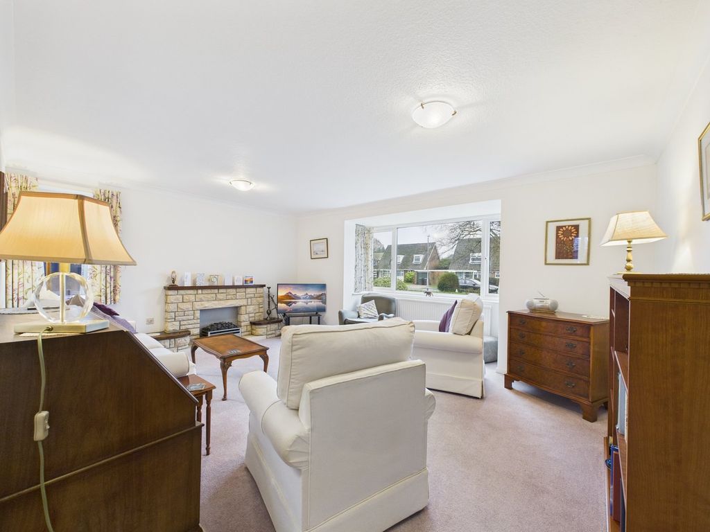 Property photo 2 of 25