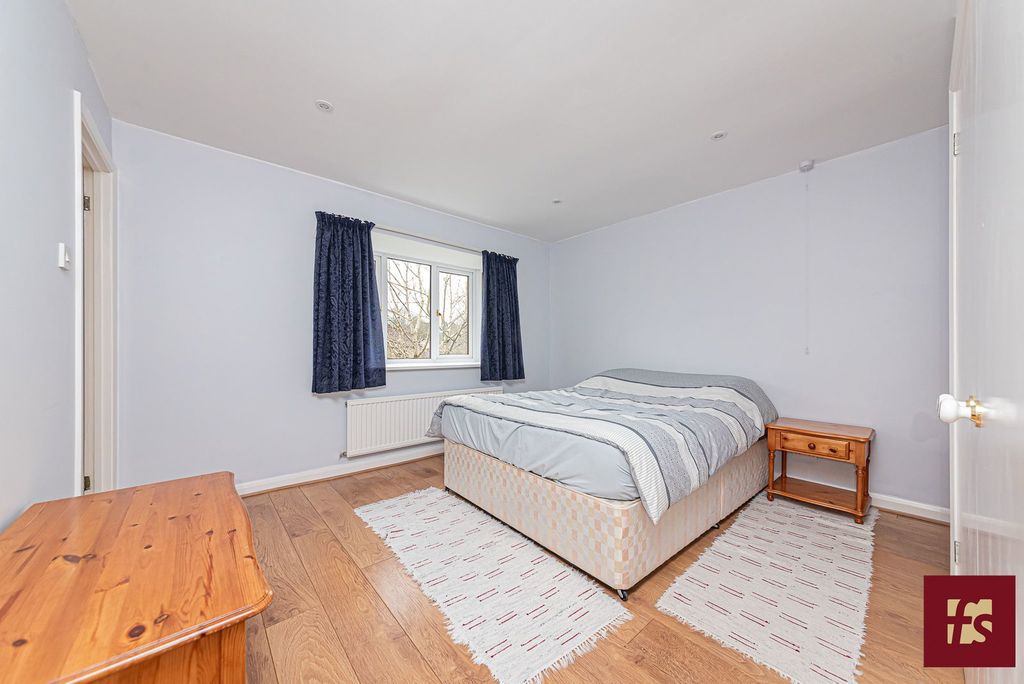 Additional image 19 of 4 bed detached house for saleChaucer Road, Crowthorne, Berkshire RG45