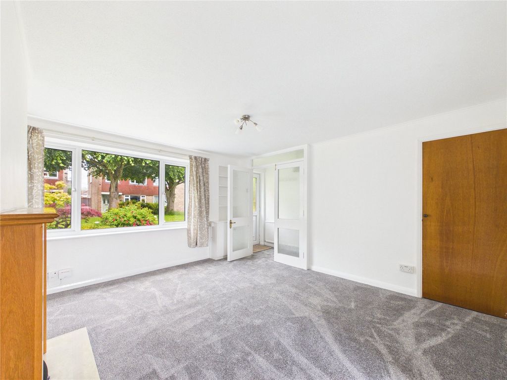 Property photo 3 of 17 Picture No. 06