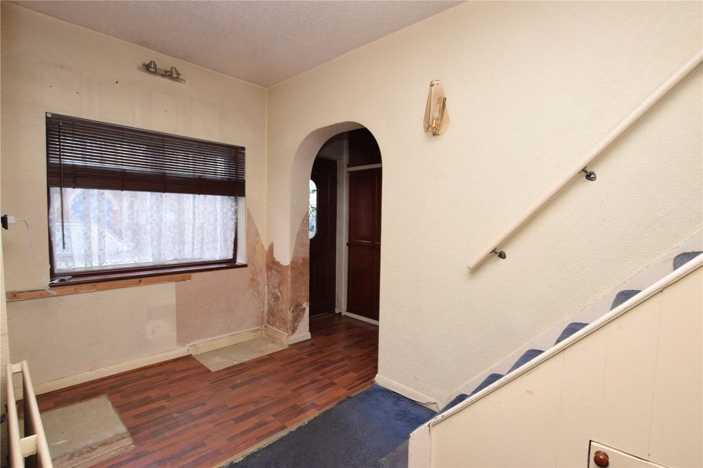 Property photo 3 of 24 Picture No. 23