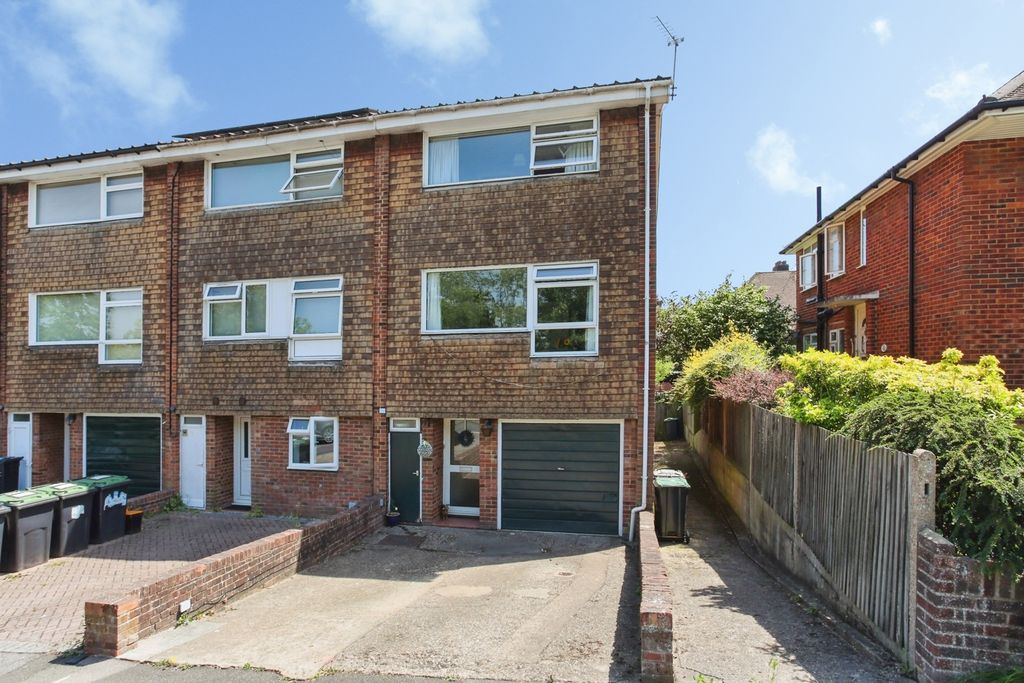 Property photo 1 of 15 Pbox-Img.Jpg